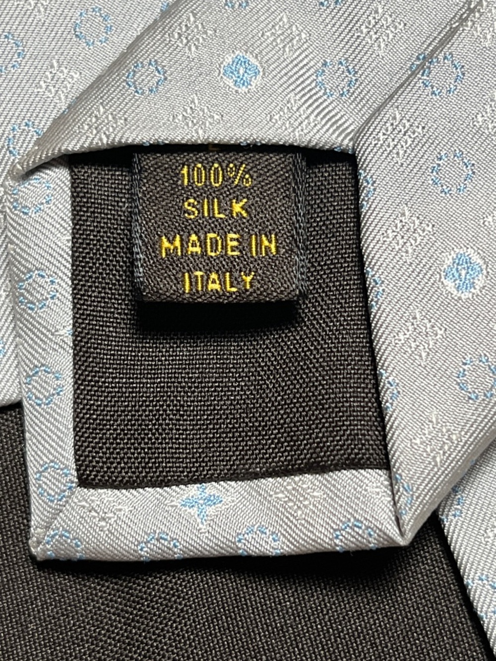 LOUIS VUITTON Micro Monogram Design Silk Necktie - 100% AUTHENTIC!! - Picture 4 of 4